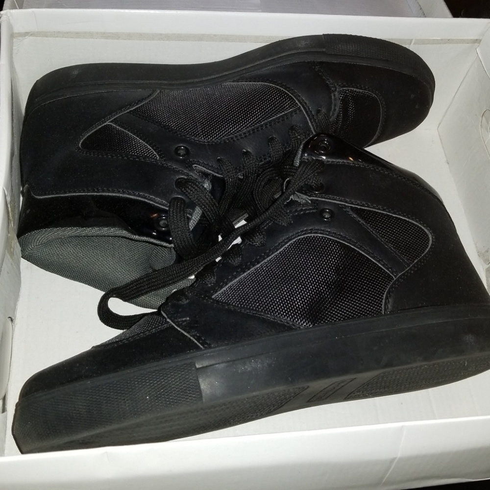 Sean John Black dress sneakers